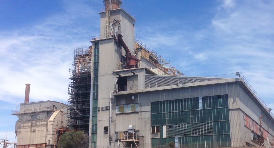 Decommissioning of scaffolding of a factory on Augusta Power Stations